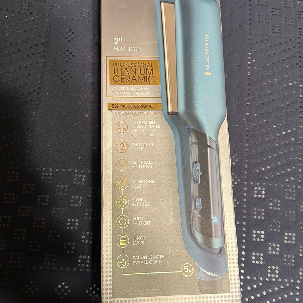 Remington flat iron